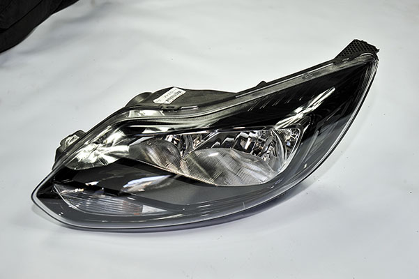 ford cıkma yedek focus 3 siyah sol far